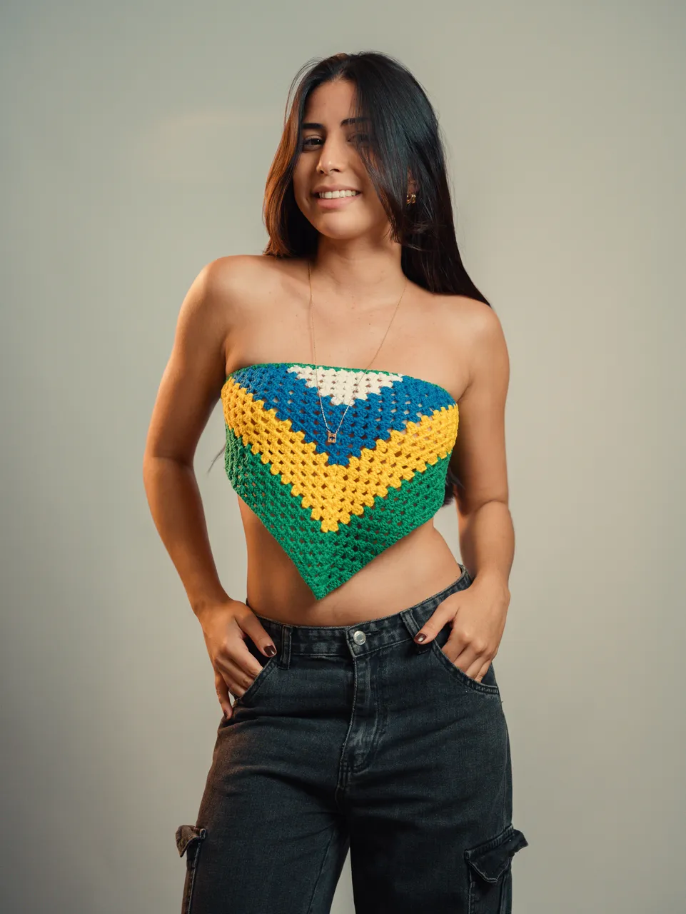 Bandana de Crochê Versátil — look completo